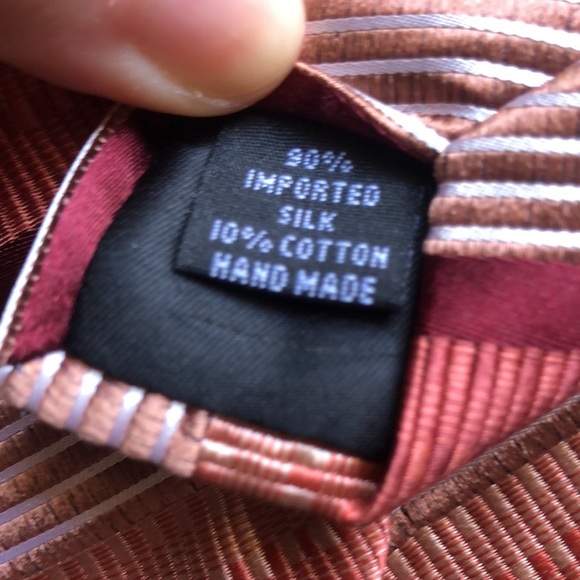 Kenneth Cole Reaction Tie - Picture 7 of 8